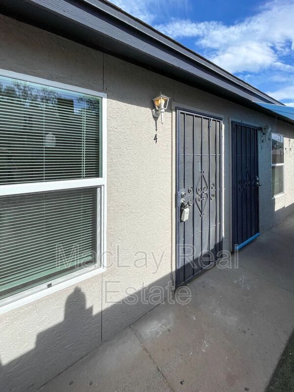 Building Photo - 1421 E Fillmore St