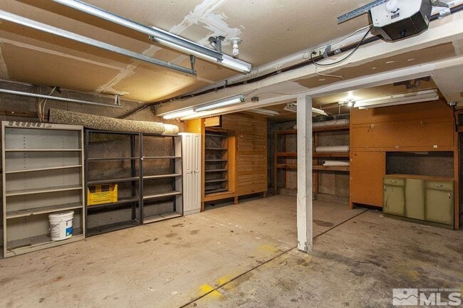 Building Photo - 3686 4th St