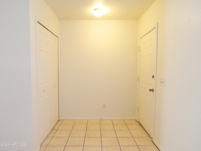 Building Photo - 4171 Calle Barona