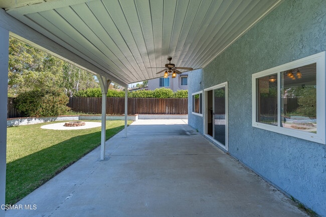 Building Photo - 1239 Honeysuckle Ct