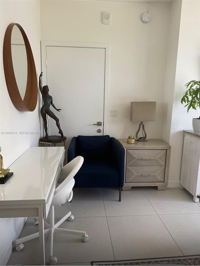 Building Photo - 5350 NW 84th Ave