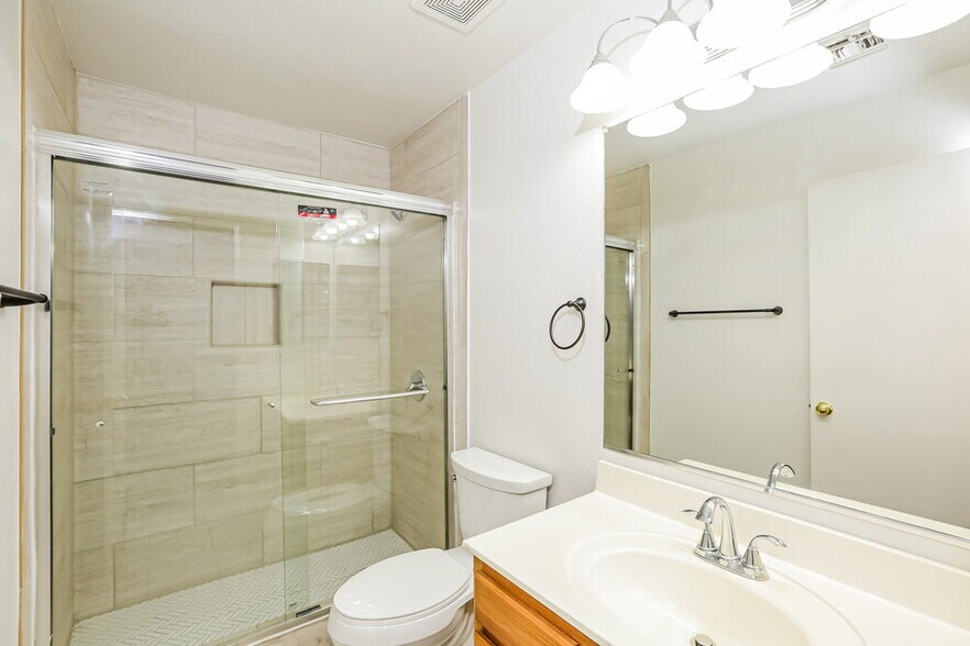 Building Photo - 11240 E Sunland Ave