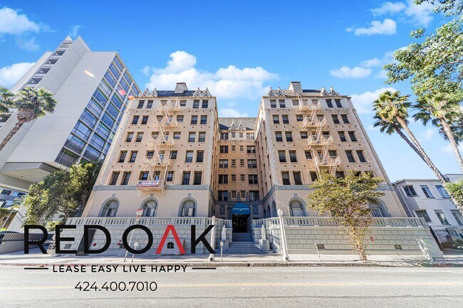 Building Photo - 627 Normandie Ave