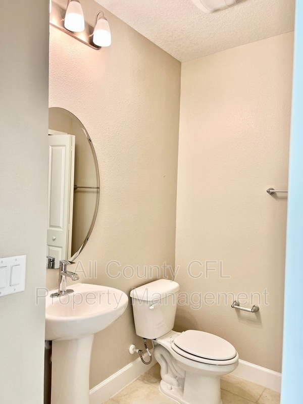 Building Photo - 1398 Captiva Cv