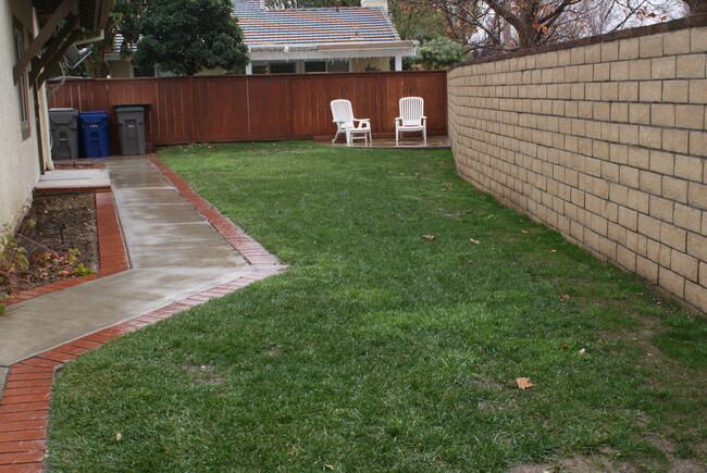 Beautiful Side Yard - 26102 Galvez Ct