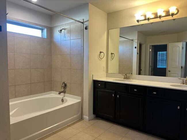 Building Photo - 2921 Barbed Wire St