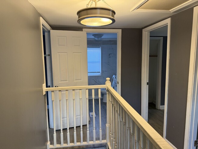 Building Photo - 756 Newell Ave