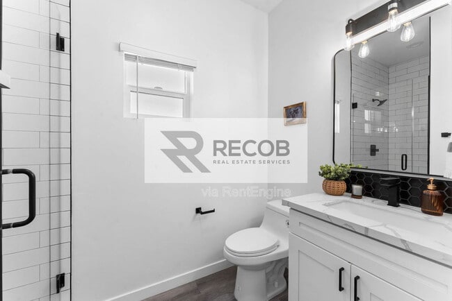 Building Photo - 8353 Ivory Coast Dr