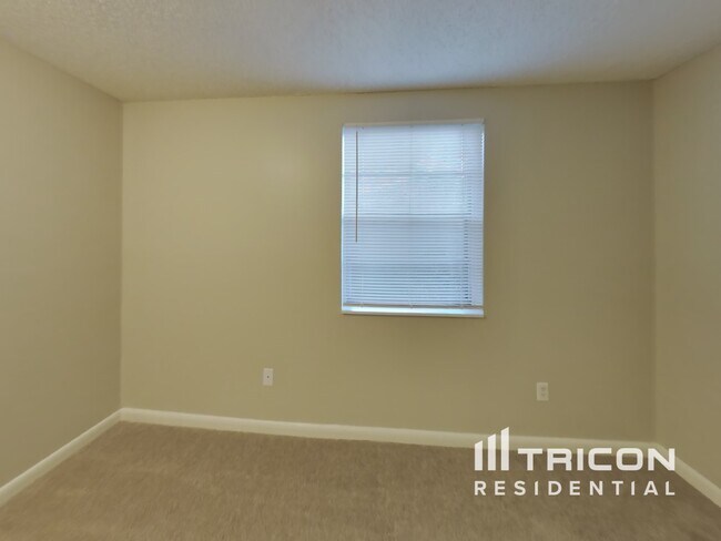 Building Photo - 2846 Tanglewood Blvd