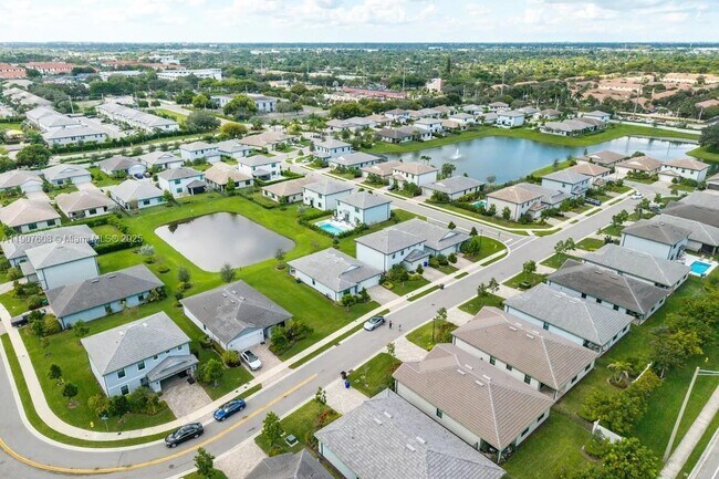 Building Photo - 2940 Shortleaf Ave