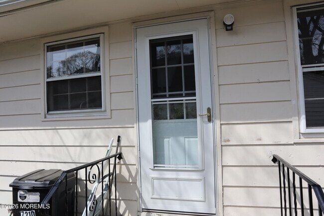 Building Photo - 721 Burnt Tavern Rd