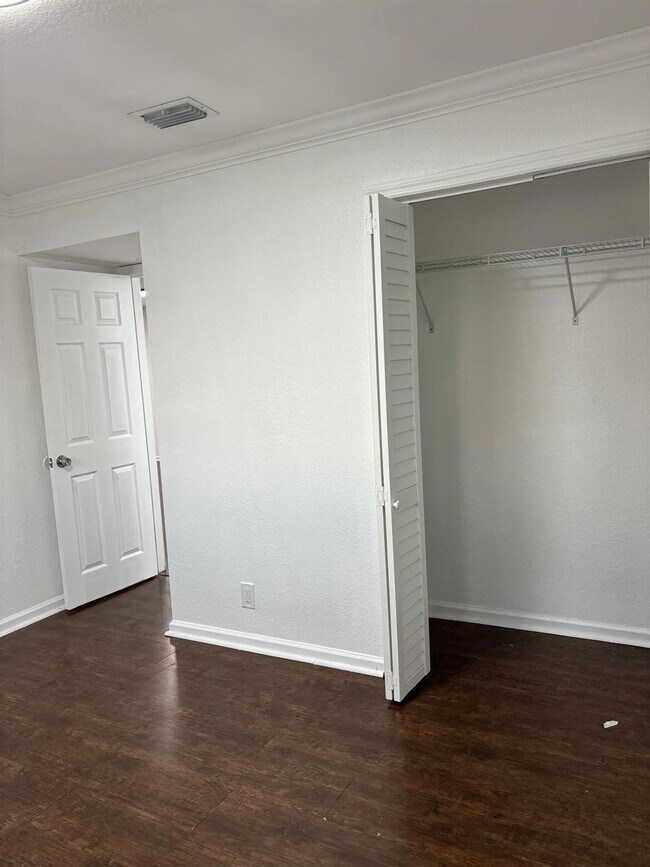 Building Photo - 2862 NW 55th Ave