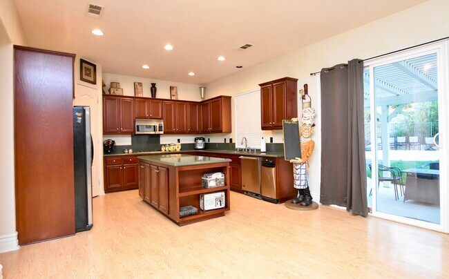 Building Photo - 17346 Sierra Sunrise Ln