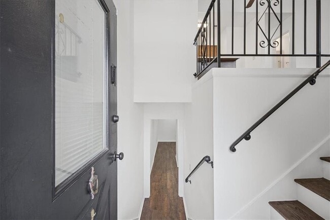 Building Photo - 1205 Natchez Trce SW