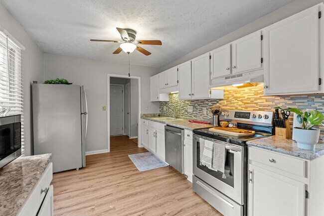 Building Photo - 39 Orrin Ct