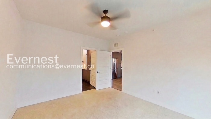 Building Photo - 2220 Webberville Rd