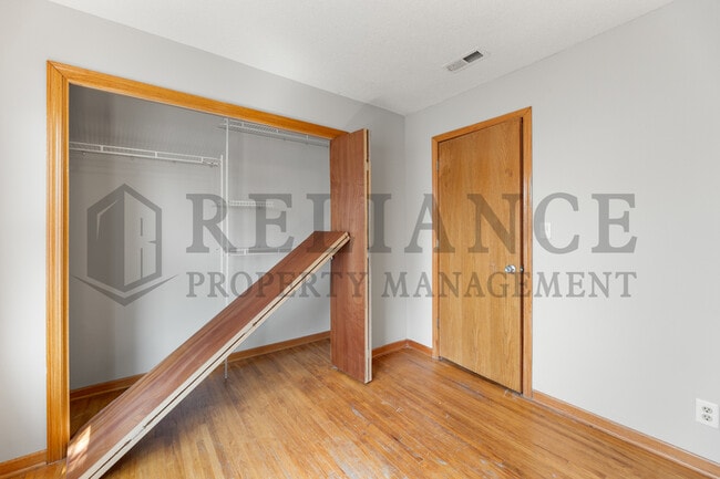 Building Photo - 1213 N Glendale St