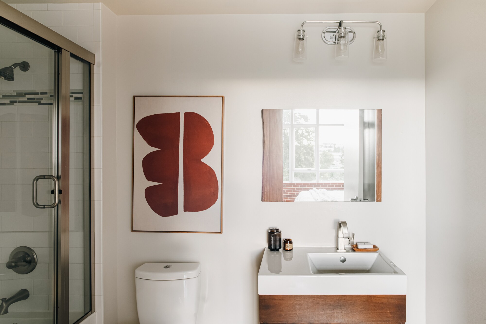 Building Photo - 2000 Little Raven St