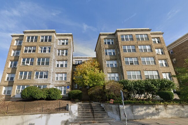 Building Photo - 1626 Commonwealth Ave