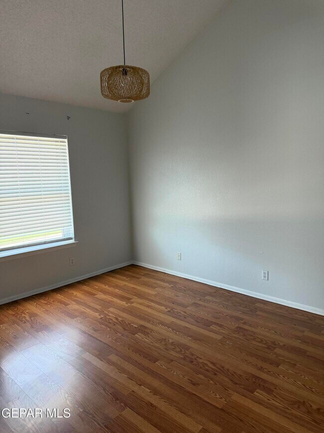 Building Photo - 7453 Plaza Taurina Dr