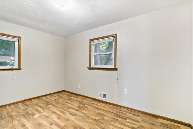 Building Photo - 7534 4th St NE