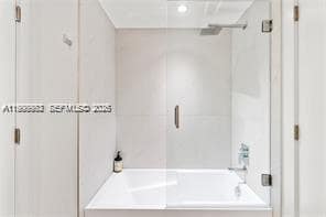 Building Photo - 9901 W Bay Harbor Dr