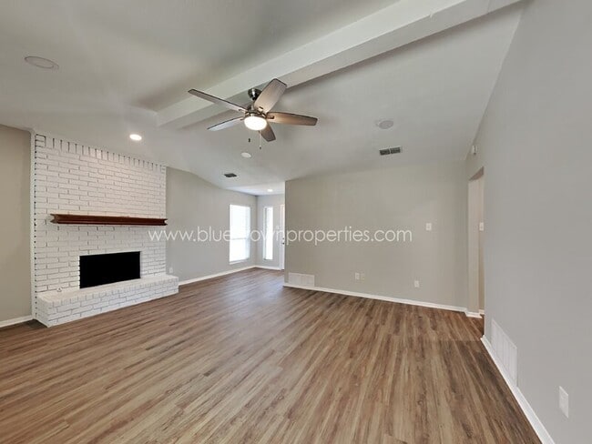Building Photo - 615 Stoneybrook Dr