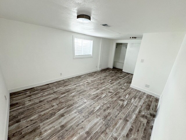 Building Photo - 1191 E 8600 S