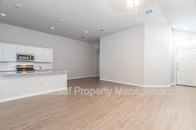 Building Photo - 311 Nespral Dr
