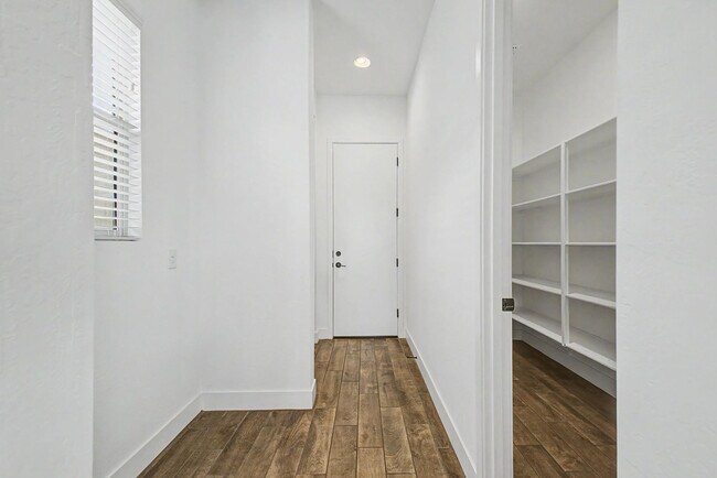 Building Photo - 13103 N 174th Dr