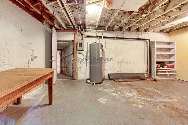Building Photo - 2137 N Sumner St