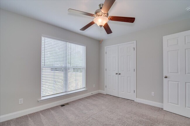 Building Photo - 33 Ashton Pointe Dr