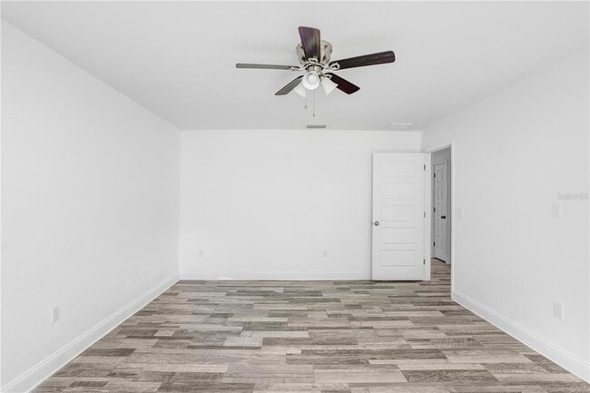 Building Photo - 349 Honey Bee Ln