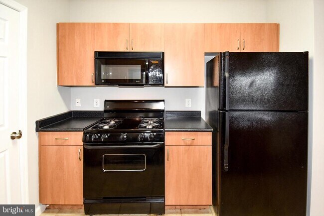 Building Photo - 13504 Derry Glen Ct