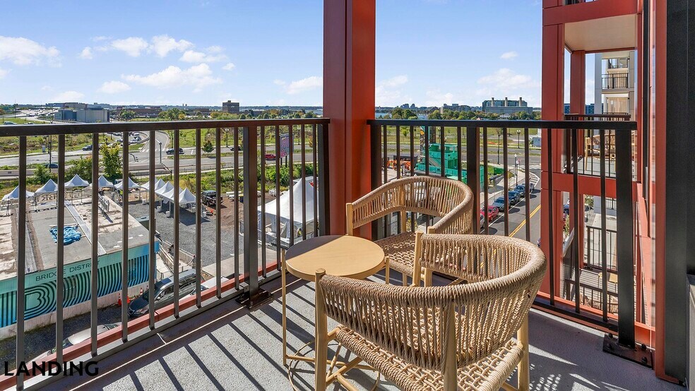 Building Photo - 632 Howard Rd SE