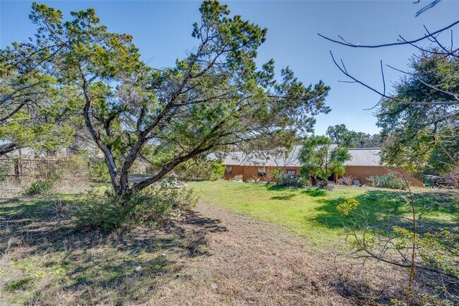 Building Photo - 6936 Chinook Dr