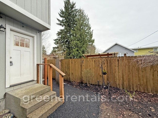 Building Photo - 1944 Olympia Ave NE