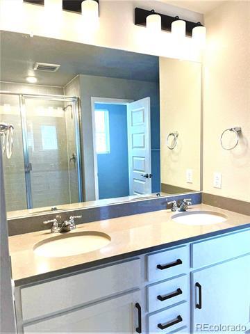 Building Photo - 10848 Hayloft St