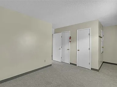 Building Photo - 2102 Victoria Ct