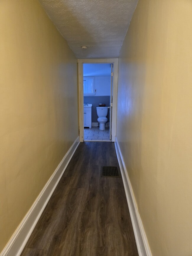 Building Photo - 25 Mount St