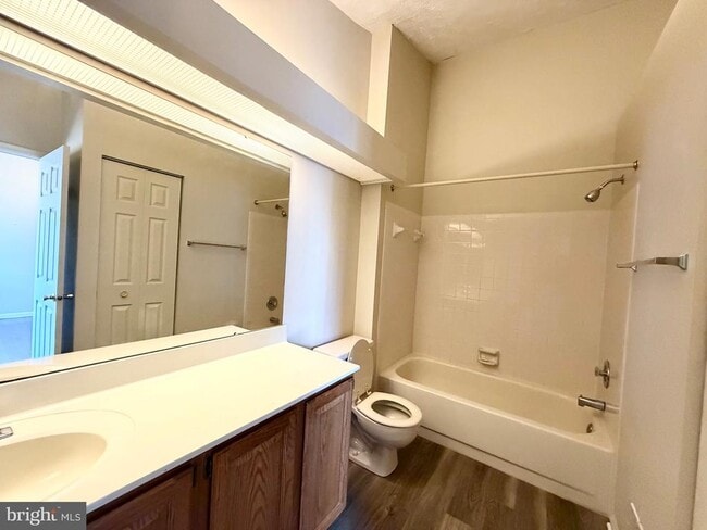 Building Photo - 4325 Ambrose Ct