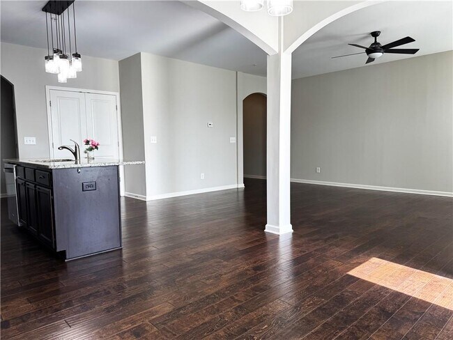 Building Photo - 3522 Village Enclave Ln