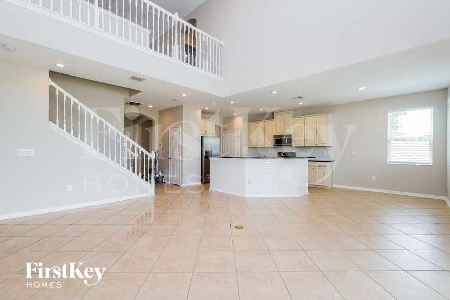 Building Photo - 8308 Round Leaf Ln