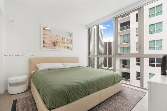 Building Photo - 227 NE 2nd St