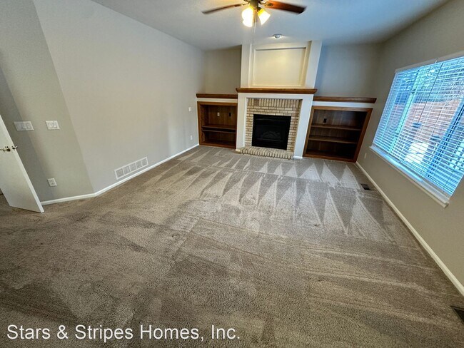 Building Photo - 4 br, 2.5 bath House - 19014 E. Prentice C...
