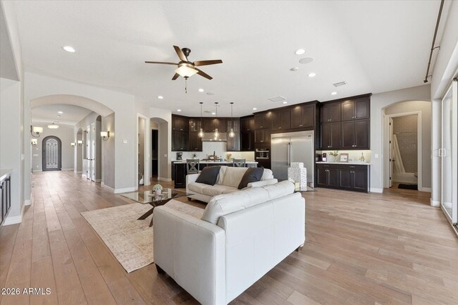 Building Photo - 4254 E Valencia Dr