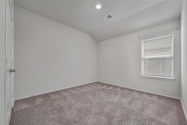 Building Photo - 9539 Summer River Dr