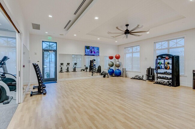 Building Photo - 12724 Nautilus Cir