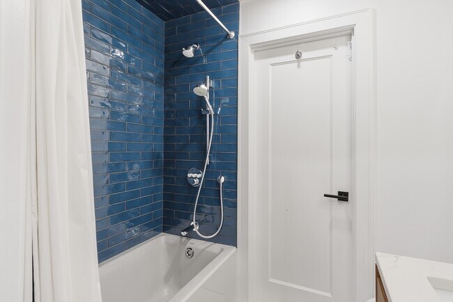 Building Photo - 69 Montgomery St