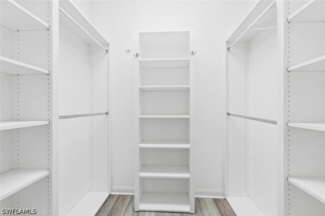 Building Photo - 6076 Islandwalk Blvd